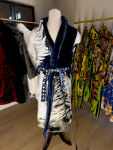 Load image into Gallery viewer, Sleeveless Pegasus