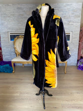 Load image into Gallery viewer, Exclusive Sunflower Robe
