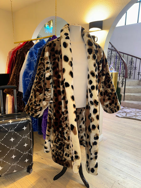 Exclusive Leopard Daddy Robe