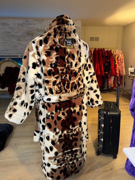 Exclusive Leopard Daddy Robe