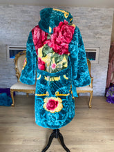 Load image into Gallery viewer, Exclusive Miami Sauce Robe
